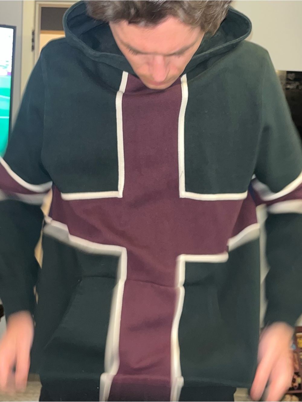 Stunning Kith Men's Hooded Colorblock Pullover - dark green & Burgundy